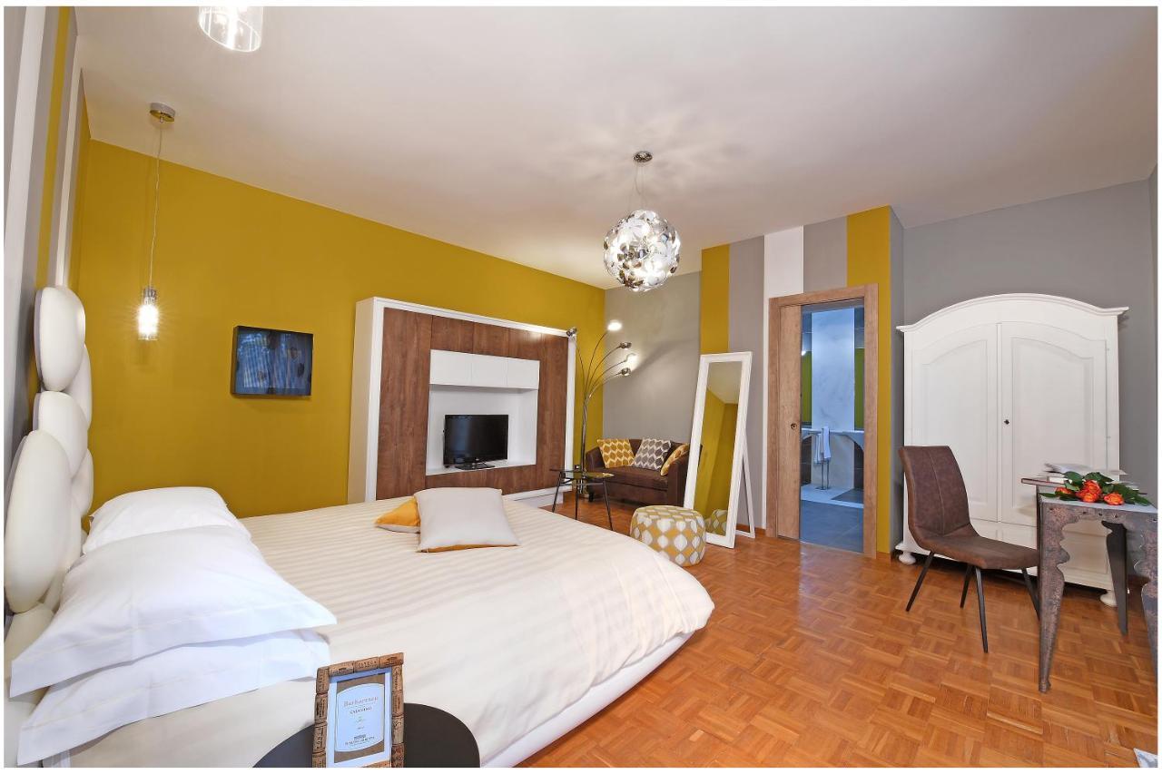Panoramic Villa Garassino - Country Rooms And Fine Restaurant Treiso Exteriér fotografie