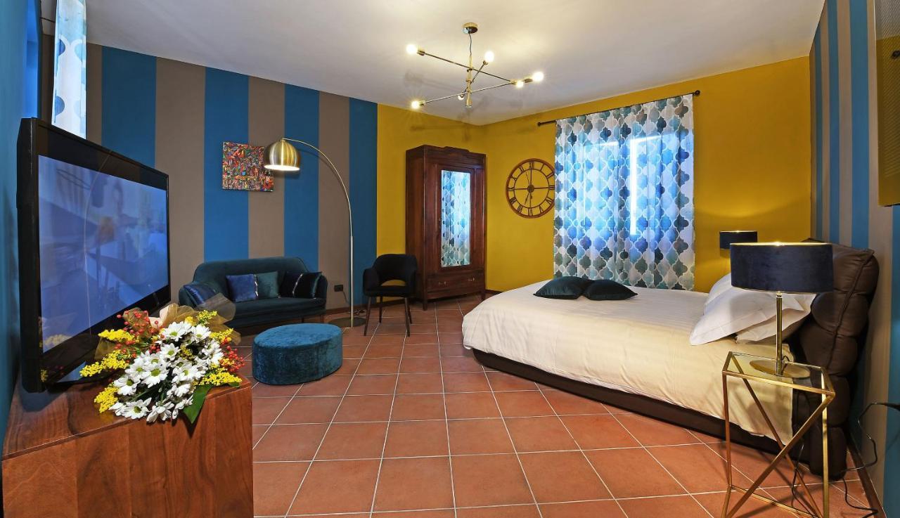 Panoramic Villa Garassino - Country Rooms And Fine Restaurant Treiso Exteriér fotografie