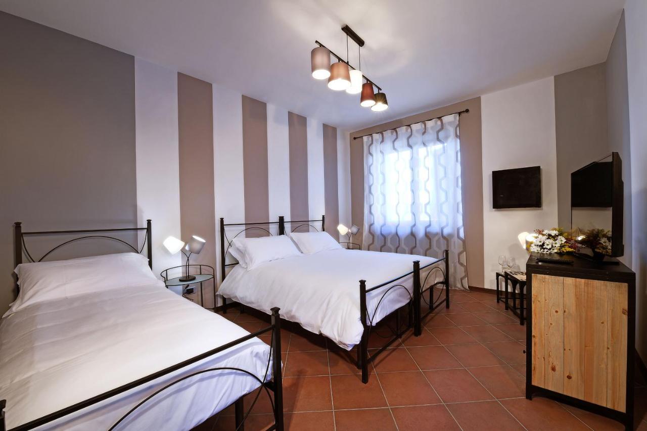 Panoramic Villa Garassino - Country Rooms And Fine Restaurant Treiso Exteriér fotografie