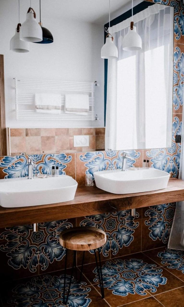 Panoramic Villa Garassino - Country Rooms And Fine Restaurant Treiso Exteriér fotografie